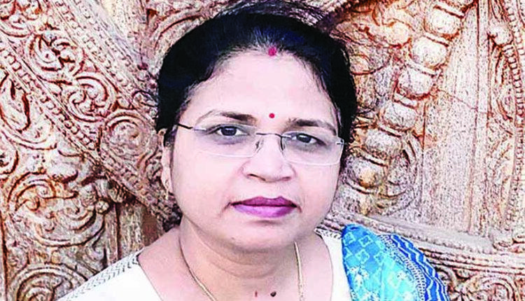 Jyotirmayee Mohanty First Woman Scientist From India To Get IUPAC Award