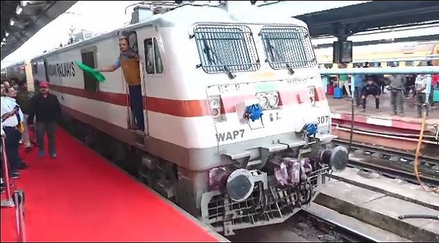 First Aastha Special Train With Ram Devotees Flagged Off From Bhubaneswar To Ayodhya